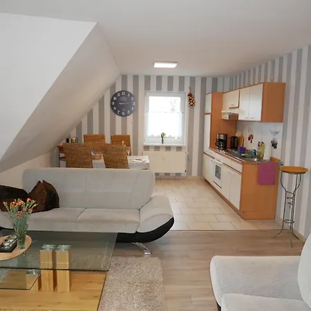 Appartement Sandra Mit Parkplatz Und W-lan Zinnowitz